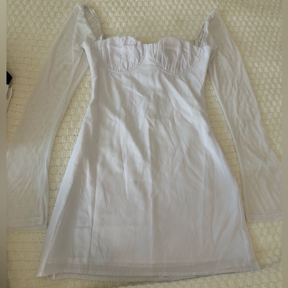 Princess Polly DYER SHEER SLEEVE MINI DRESS WHITE LOW IMPACT - Picture 3 of 5